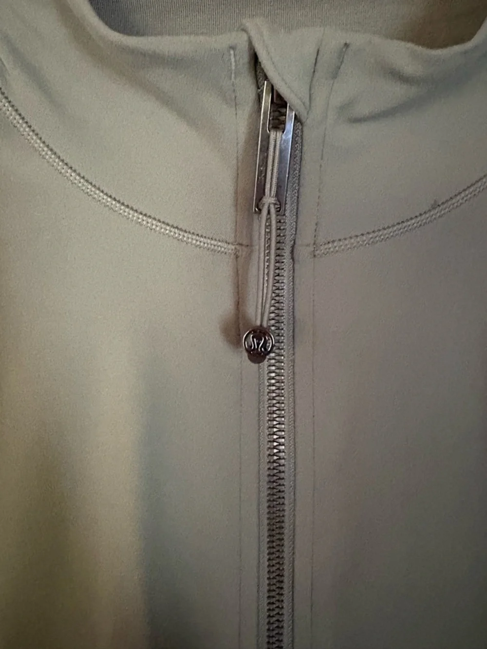 Lululemon Cropped Full-Zip Define *Nulu Jacket With Mesh-Back - Picture 3 of 5